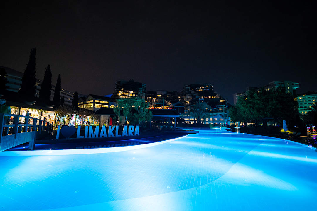 Außenansicht Limak Lara Deluxe Hotel & Resort