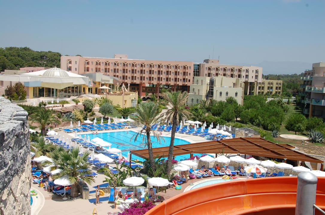 Hauptbereich mit Pool Blue Waters Club