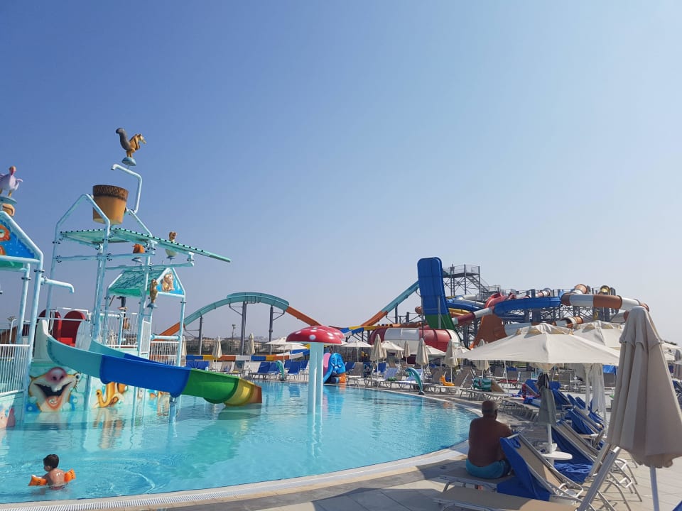 Kinderpool mit Aquapark Aquasis De Luxe Resort & Spa