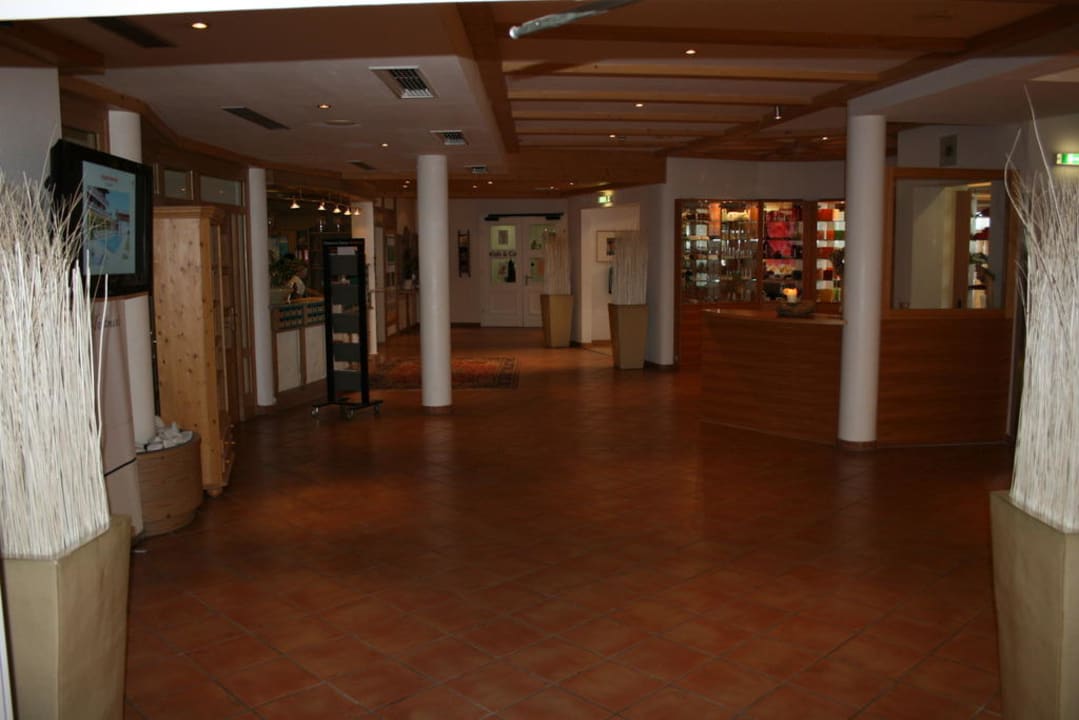 Lobby mit Rezeption Mountain Resort Feuerberg