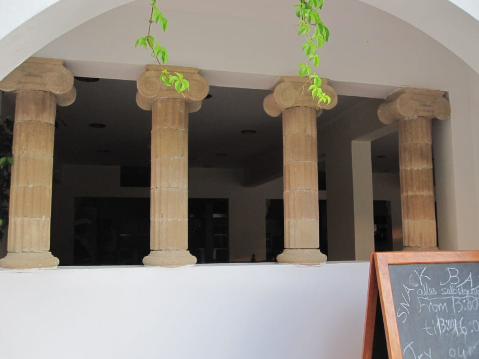 Hier war morgens und abends Essen angesagt Ekaterini Hotel
