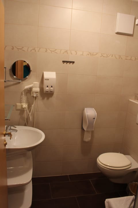 Bad Hotel Zachs