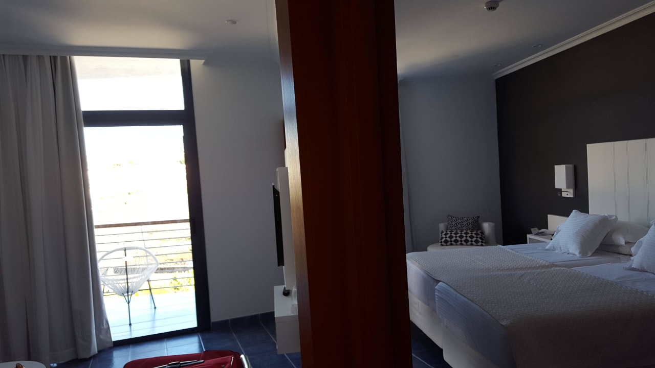 Blick in die Junior Suite Hotel Mirador Papagayo by LIVVO