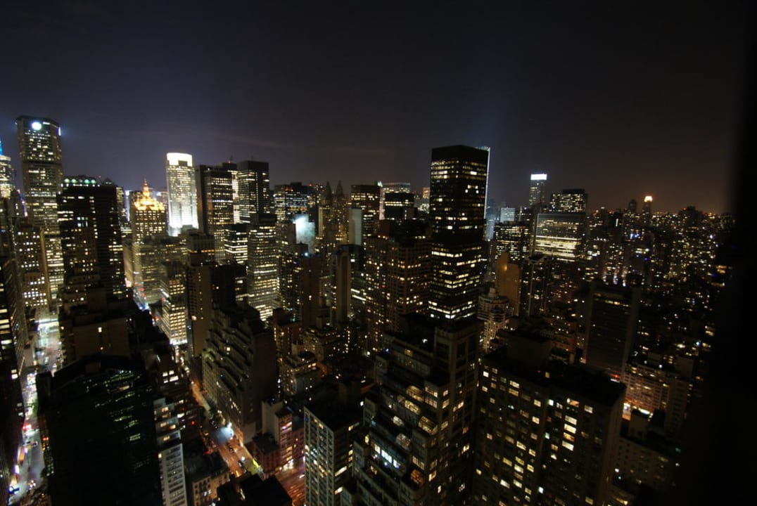 New York bei Nacht Millennium Hilton New York One UN Plaza