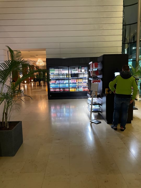 Lobby NH Vienna Airport Conference Center