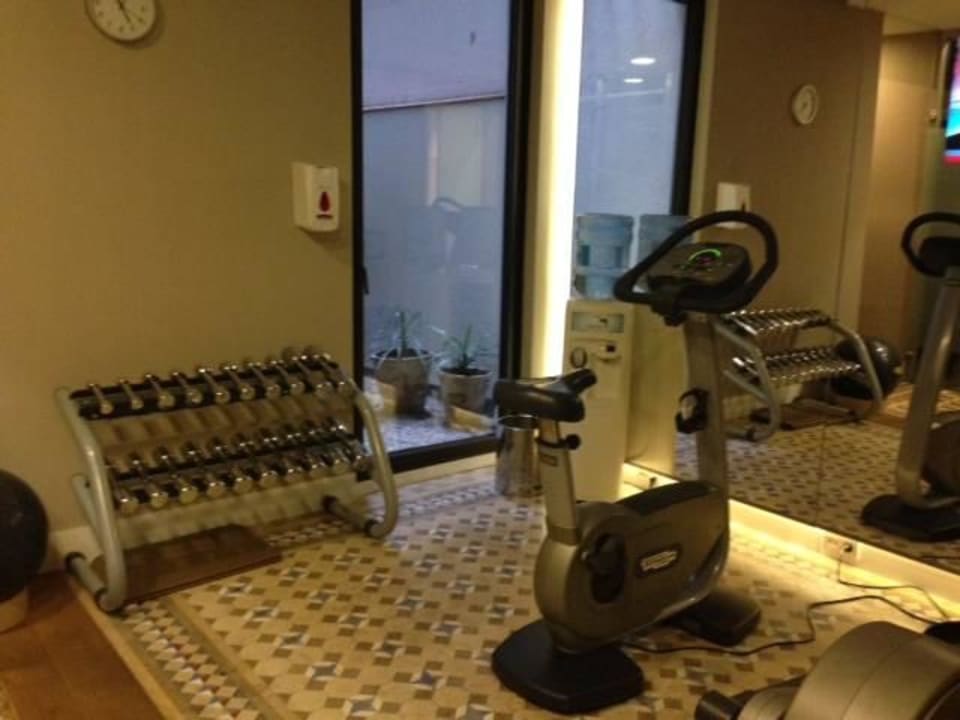 Fitness room Alexandra Barcelona Hotel, Curio Collection by Hilton