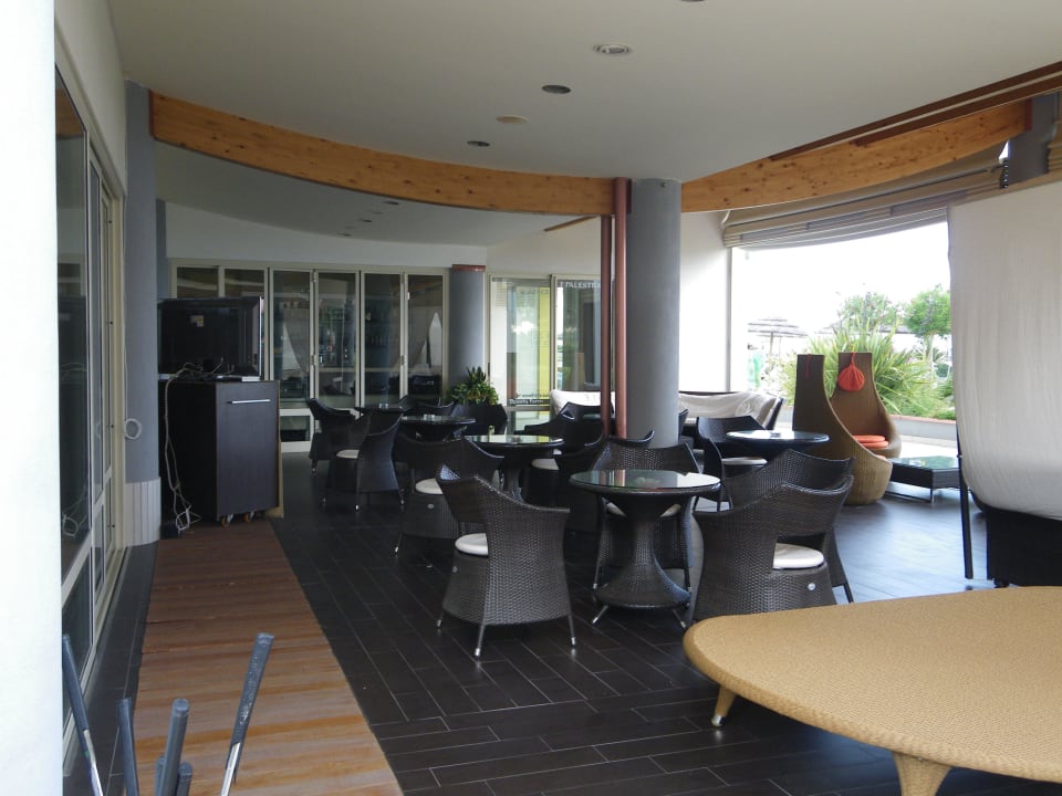 Barbereich außen Aparthotel Ashanti