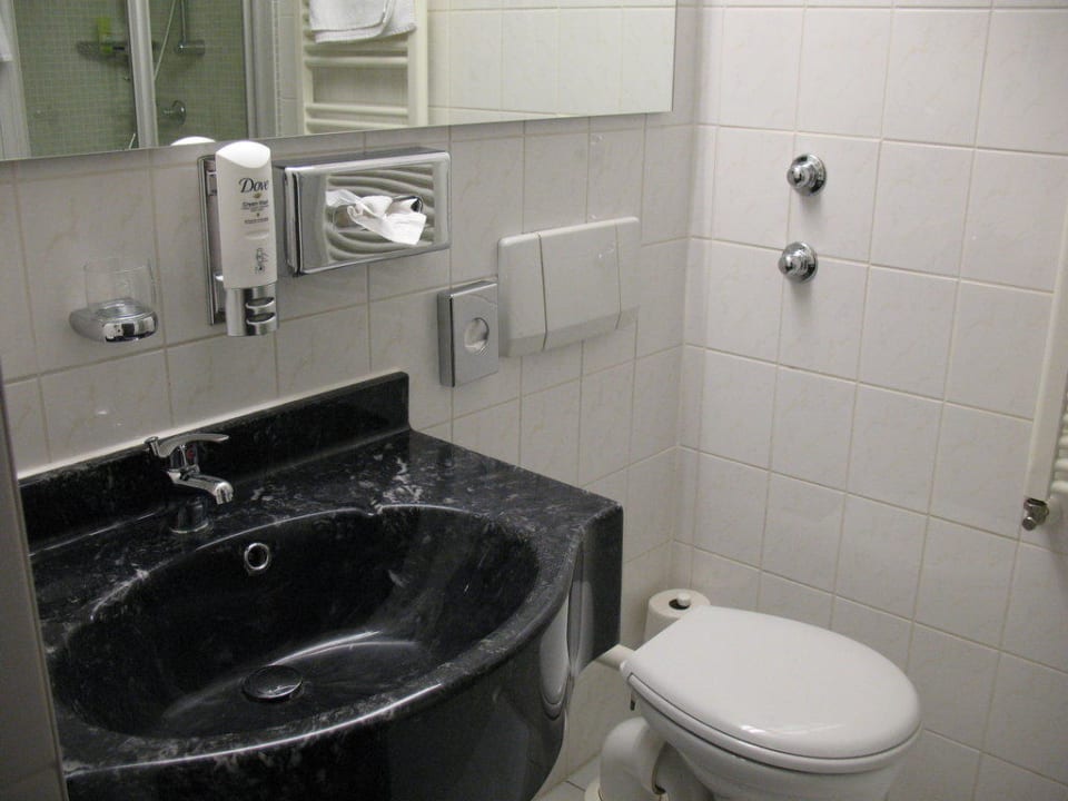 Bad Zimmer 57 Relexa Hotel Bellevue Hamburg