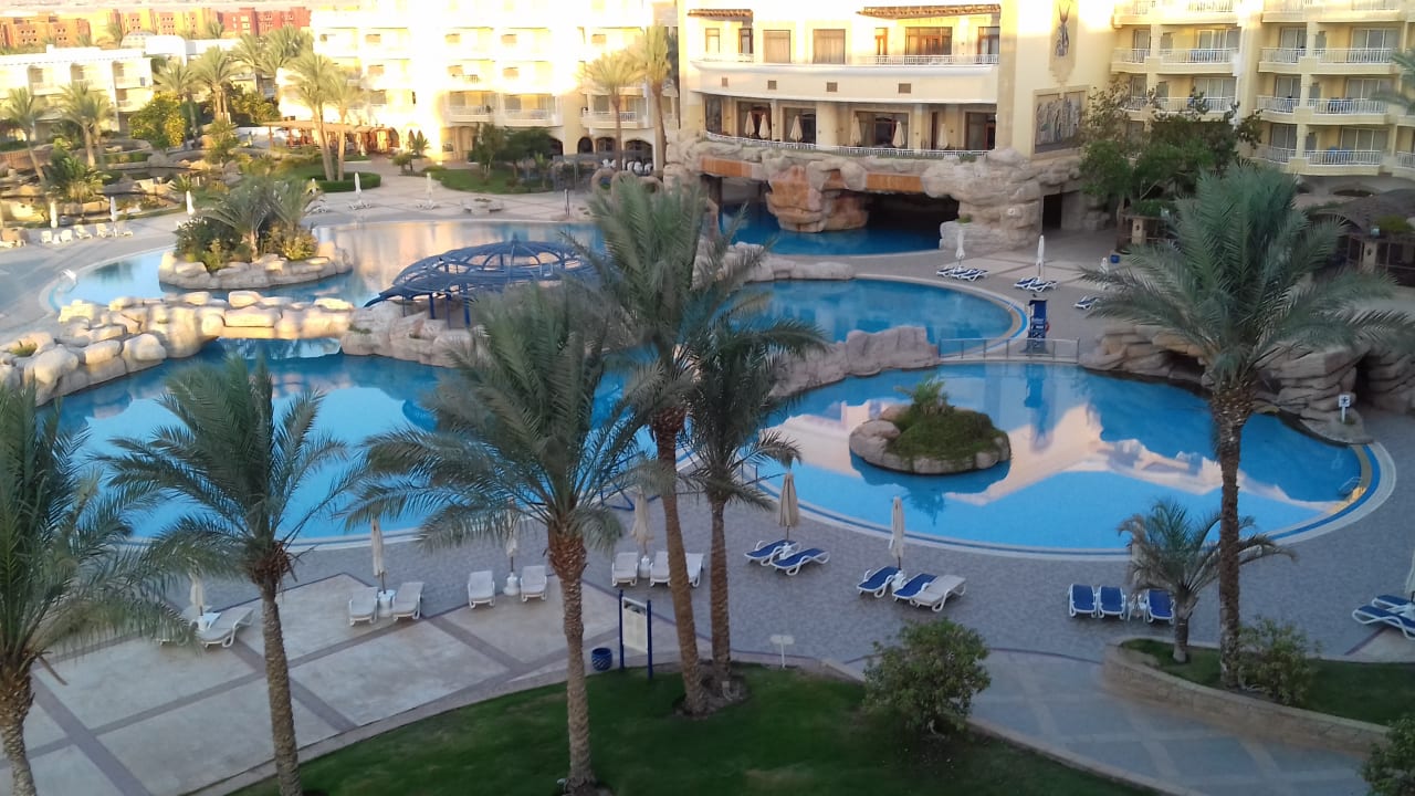 Pool Palm Royale Resort - Soma Bay