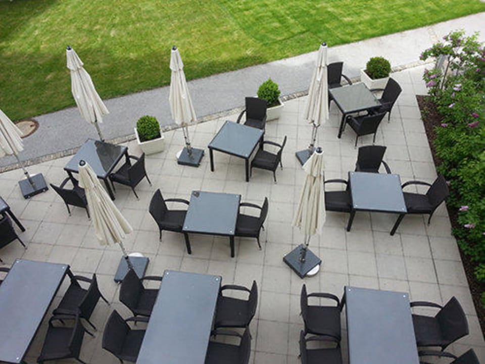 Aussenbereich des Restaurantes ARCOTEL Castellani Salzburg