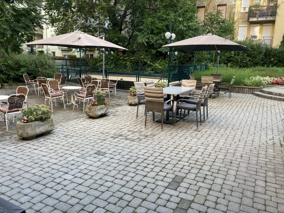 Außenansicht Corvin Hotel - Sissi Wing