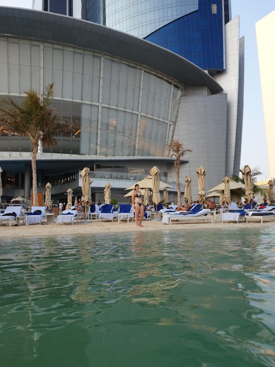 Strand Conrad Abu Dhabi Etihad Towers