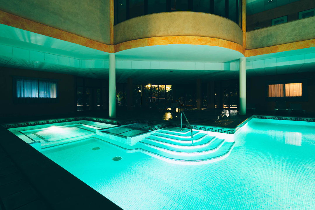 Pool Grand Muthu Golf Plaza Hotel & Spa