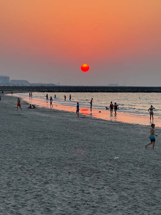 Strand The Cove Rotana Resort