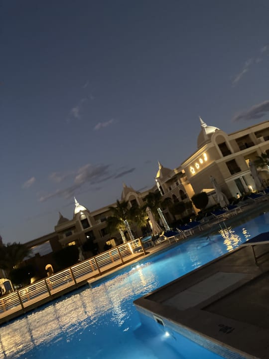 Außenansicht Titanic Royal