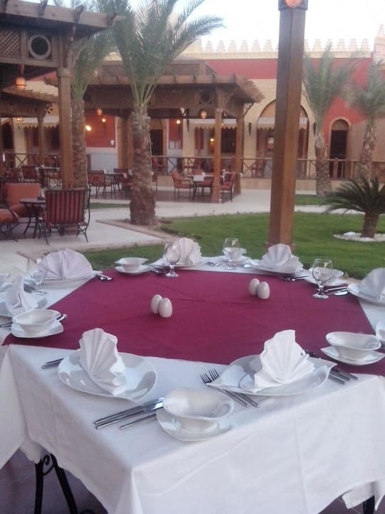 Schön  gedeckt! Pickalbatros Alf Leila Wa Leila Resort - Neverland Hurghada