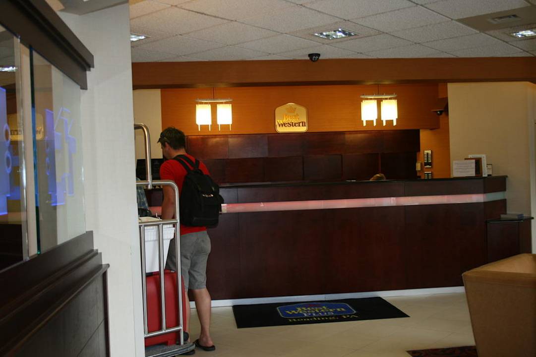 Lobby Best Western Plus Hotel Reading Inn & Suites