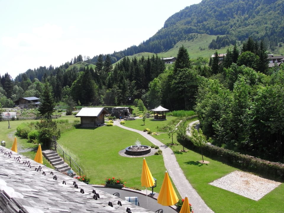 Balkon zur Gartenanlage Hotel Jagdschlössl