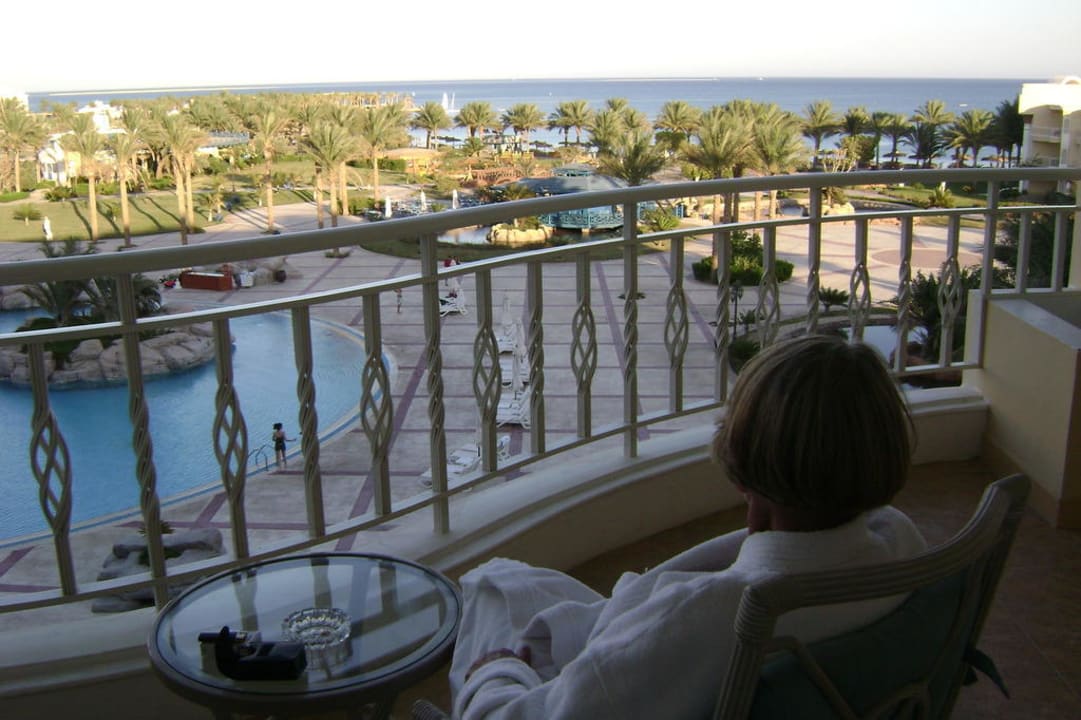 Blick vom Balkon des Zimmers Palm Royale Resort - Soma Bay
