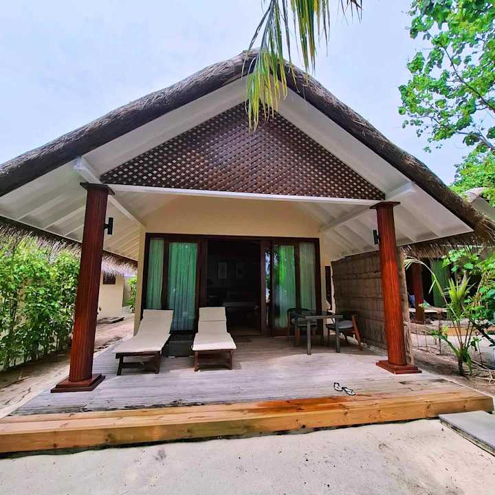 Zimmer Kudafushi Resort & Spa