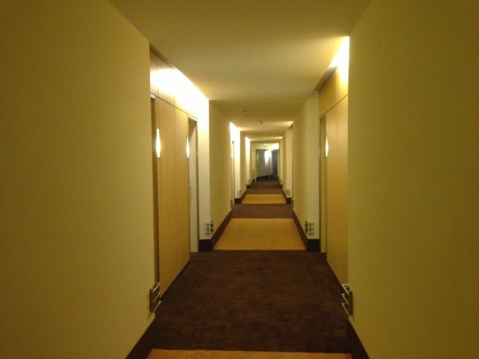 Flur Hotel Dorint an der Messe Köln