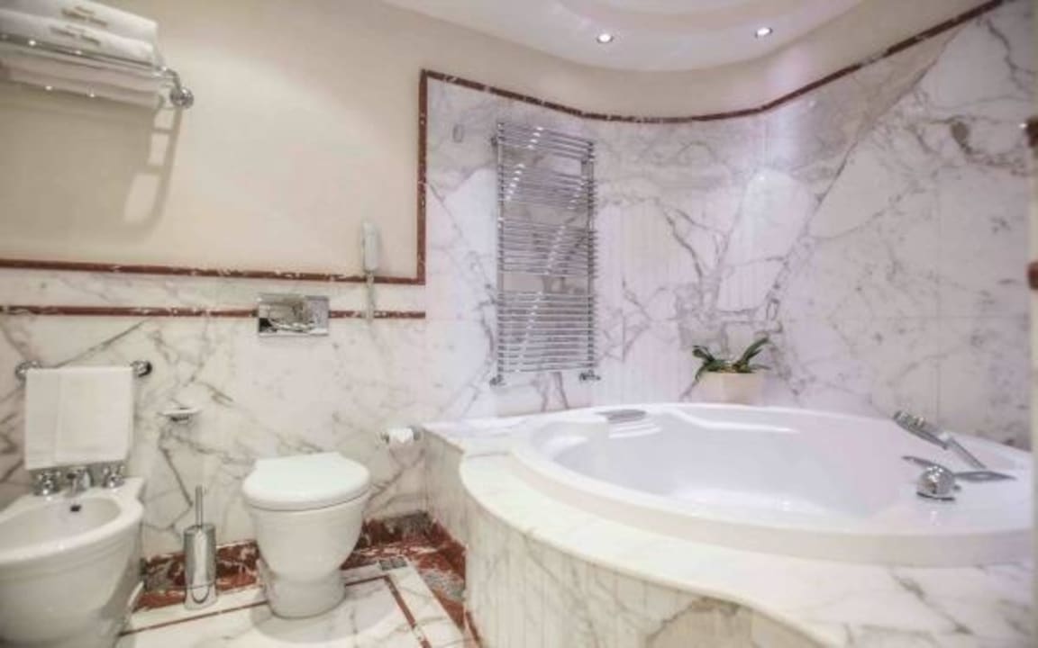 Tower Idro Golden Tower Hotel