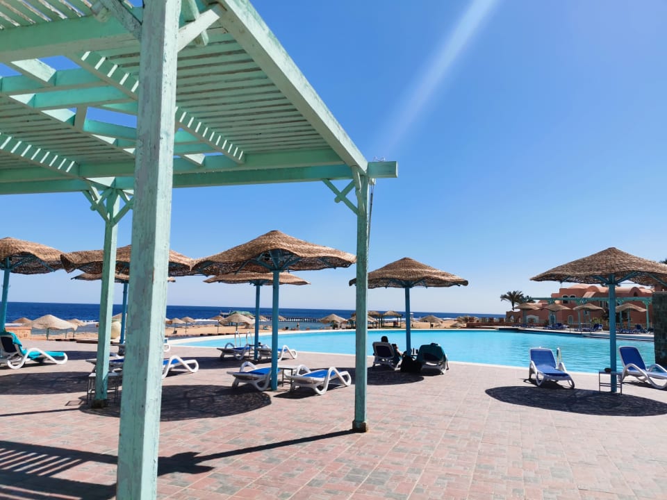 Pool Radisson Blu Resort, El Quseir