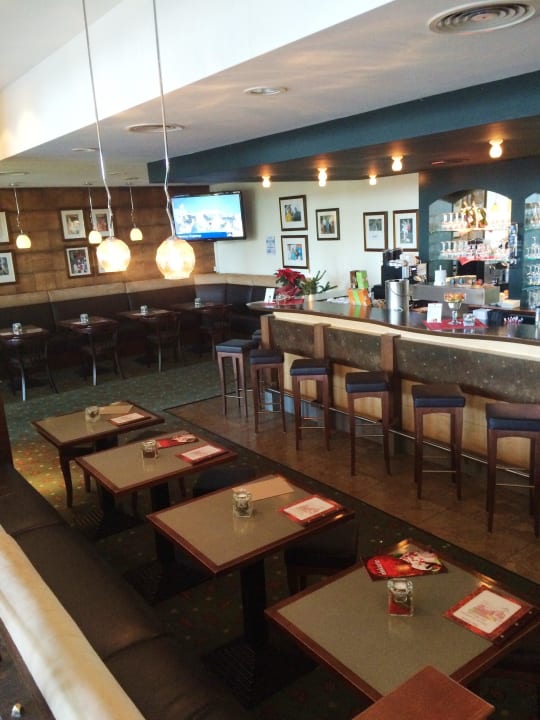 Gemütliche Bar AHORN Waldhotel Altenberg