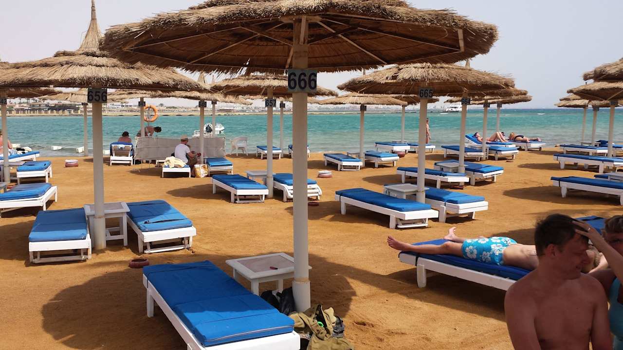 Strand  Pickalbatros Alf Leila Wa Leila Resort - Neverland Hurghada