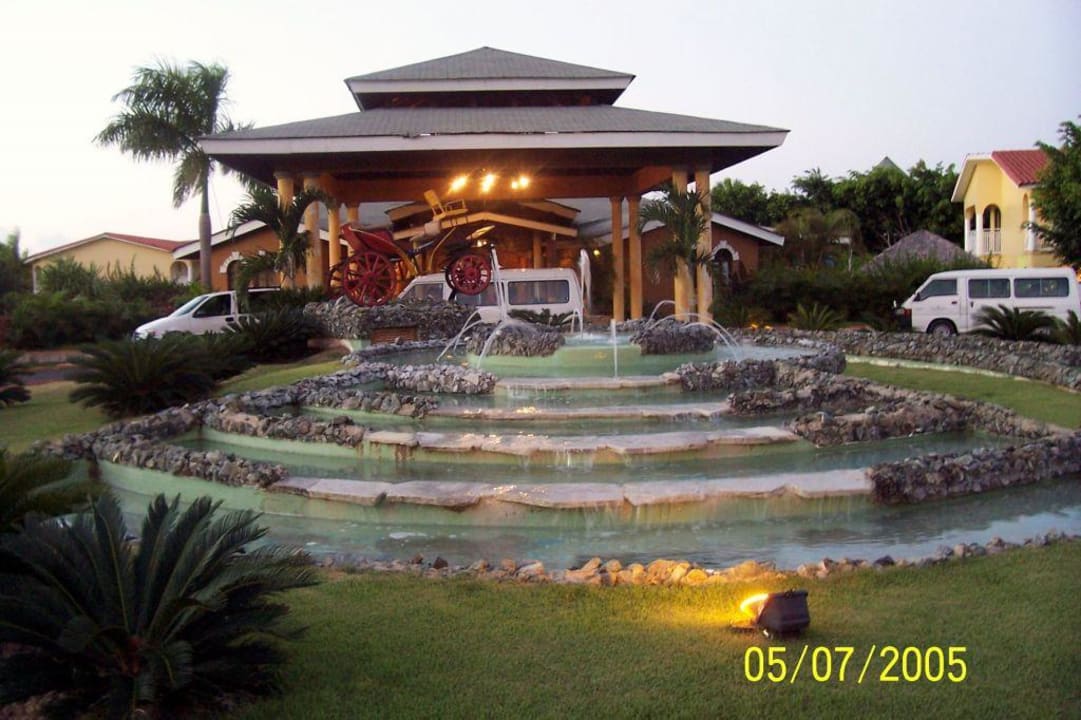 Hoteleingang Lifestyle Tropical Beach Resort & Spa