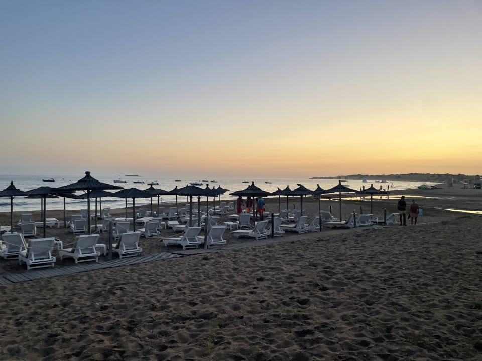 Strand Sandy Beach Resort