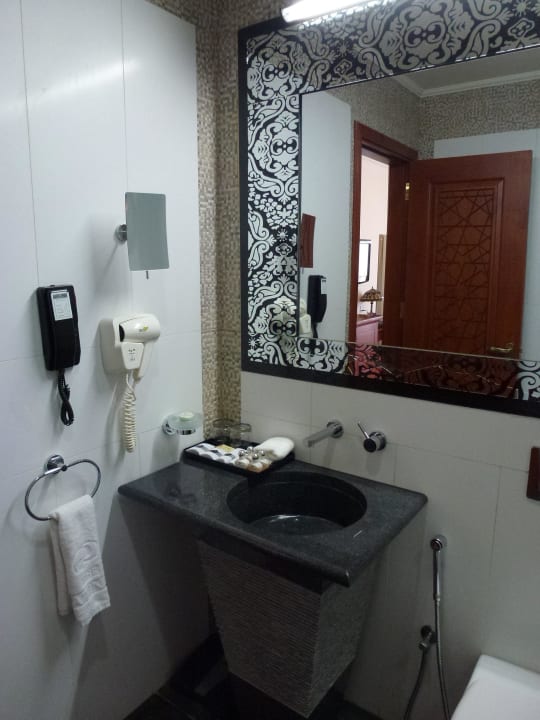 Bad Hotel The Platinum