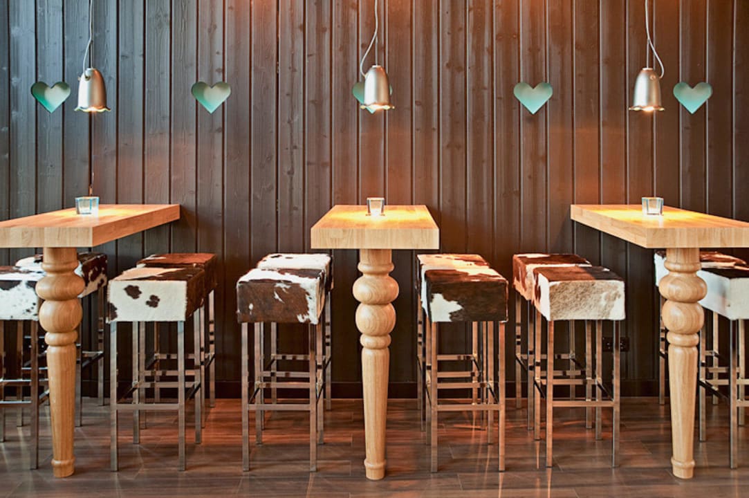 Herzerlbar Motel One München-Campus