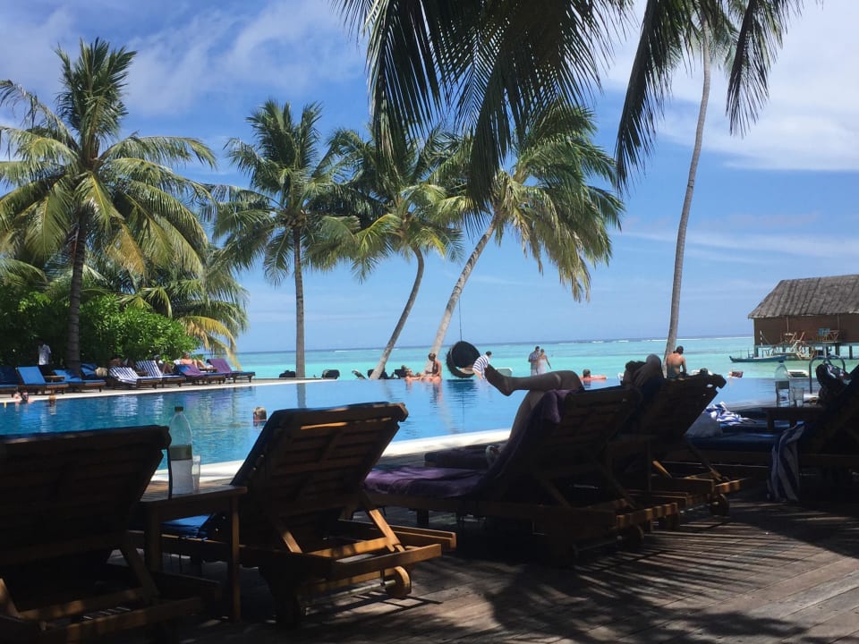 Pool Meeru Maldives Resort Island