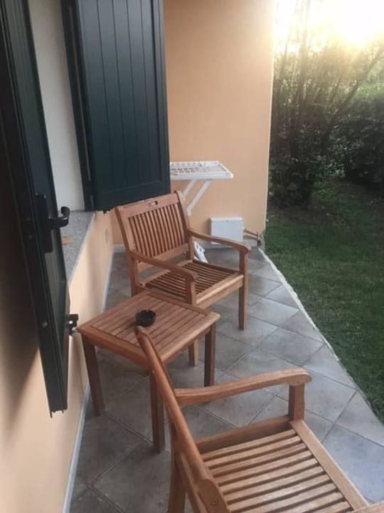 Vor dem Gartenzimmer Hotel Rocca Dorada