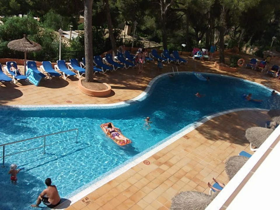 Pool beim Nebengebäude (Appartements) Valentin Grand Park Suite Hotel