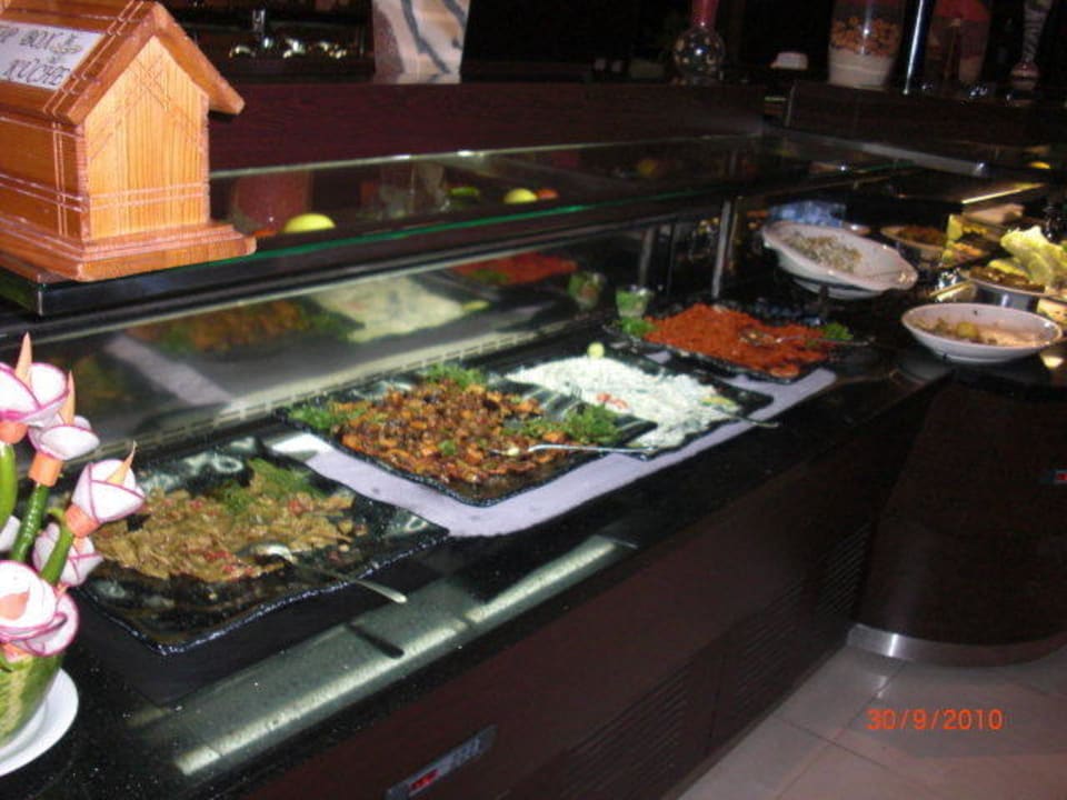 Low-Budget-Büffet Turquoise Hotel