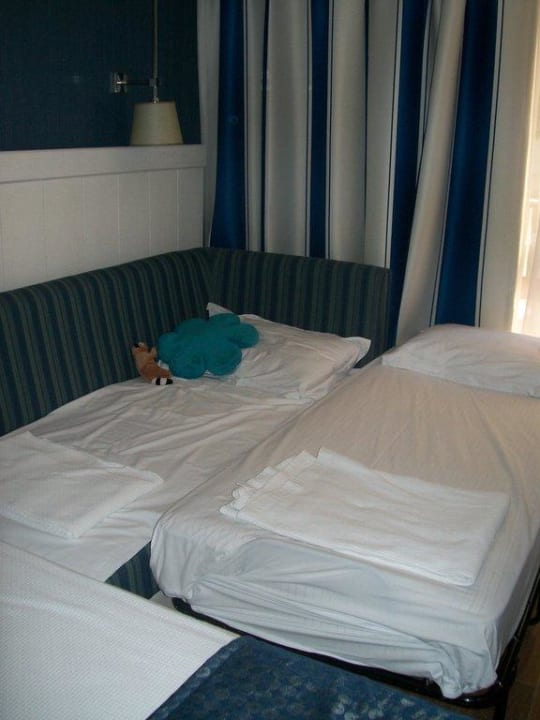 Doppelzimmer mit Sofa und Zustellbett Club Grand Side
