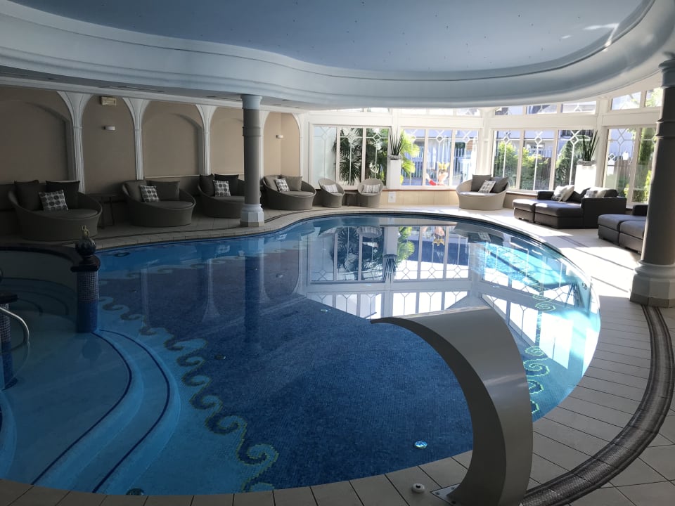 Pool TYROL family retreat