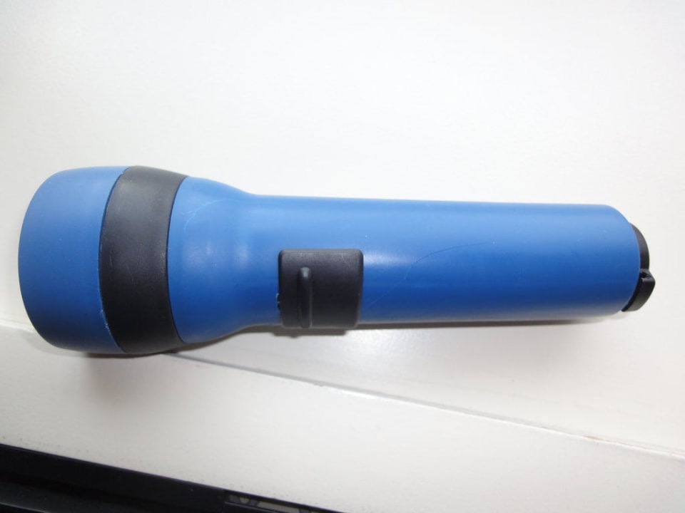 Defekte Nottaschenlampe im Zimmer Hotel Pullman Auckland