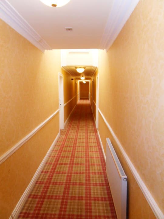 Lange Flure im Hotel Hotel Crieff Hydro
