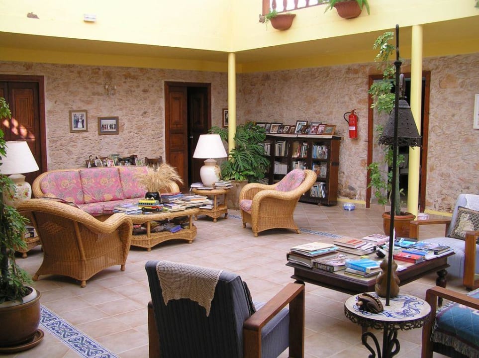 Patio Hotel Era De La Corte