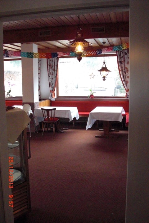 Blick von der Rezeption ins Restaurant Active Hotel Wildkogel