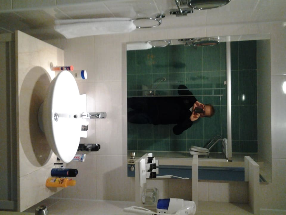 Schönes modernes Badezimmer Port Side Resort Hotel
