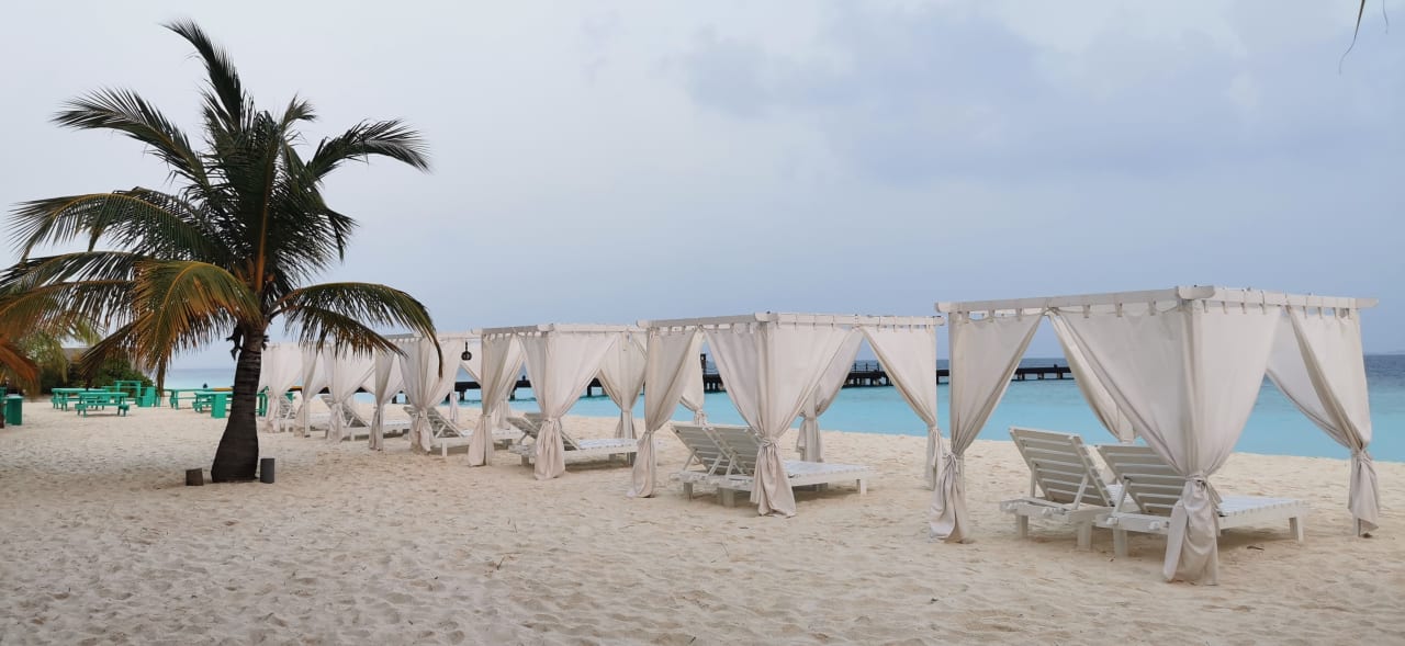 Strand Adaaran Select Meedhupparu Island Resort - Premium All Inclusive