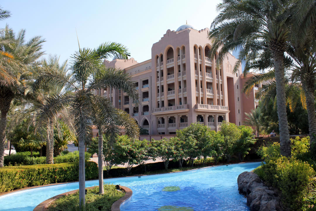 West Wing Pool Emirates Palace Mandarin Oriental