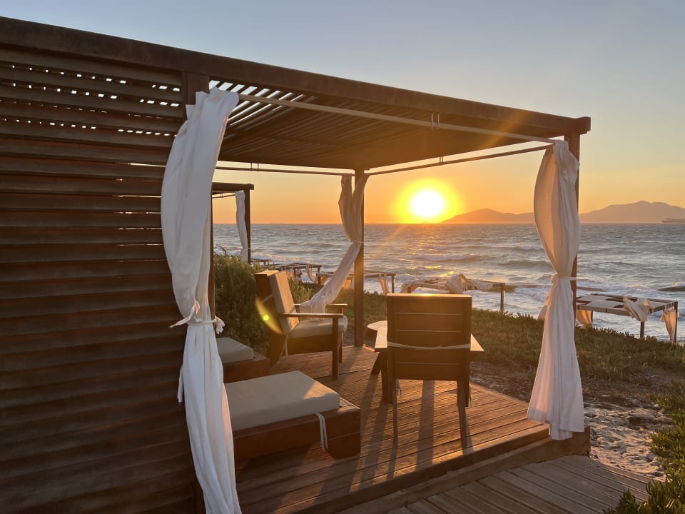 Strand Neptune Luxury Resort