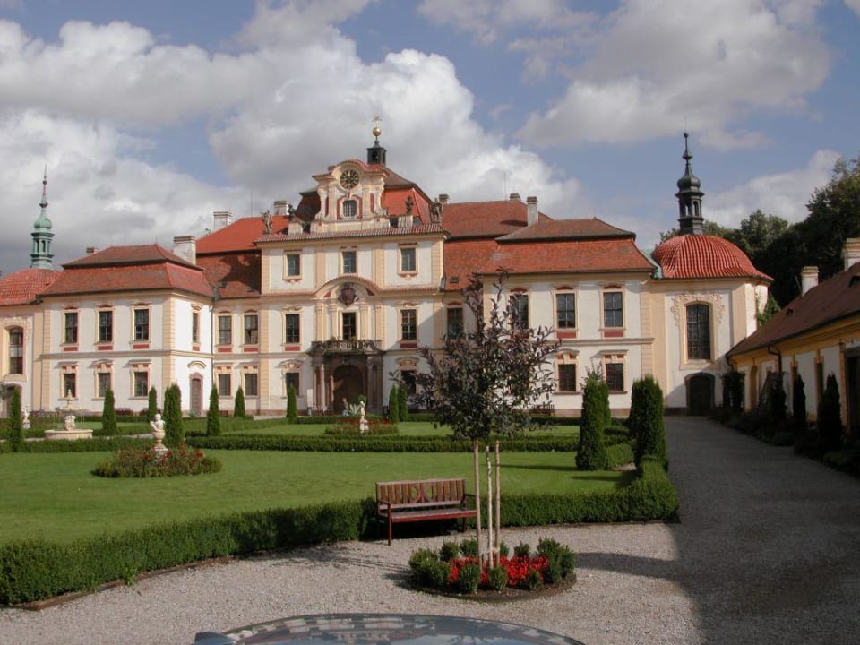 Schloss Jemniste Hotel Schloss Jemniste