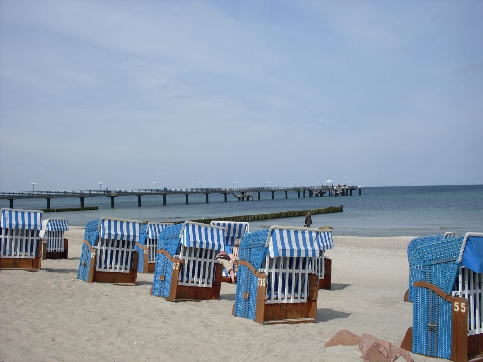 Im Hintergrund die Seebrücke Yachthafenresidenz - Wohnung 8102