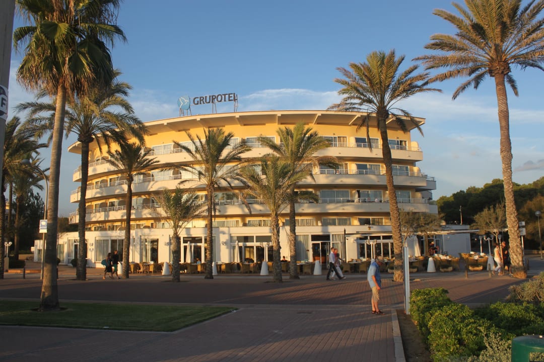 . Grupotel Acapulco Playa - Adults Only